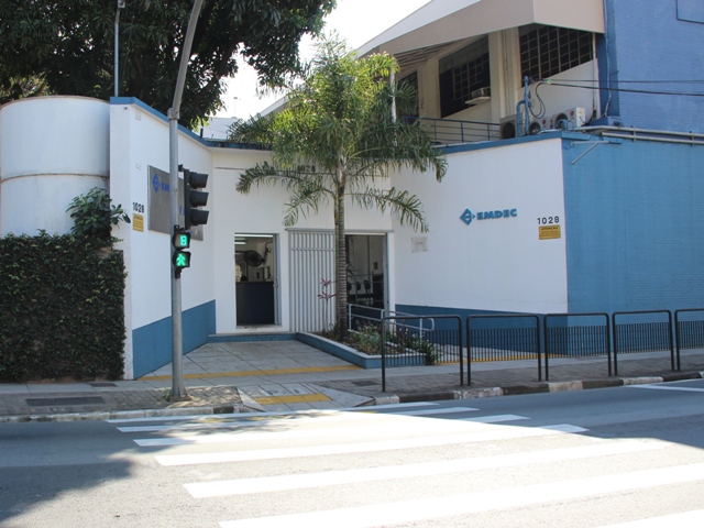 Entrada da sede da Empresa Municipal de Desenvolvimento de Campinas (Emdec) | Imagem: divulgação
