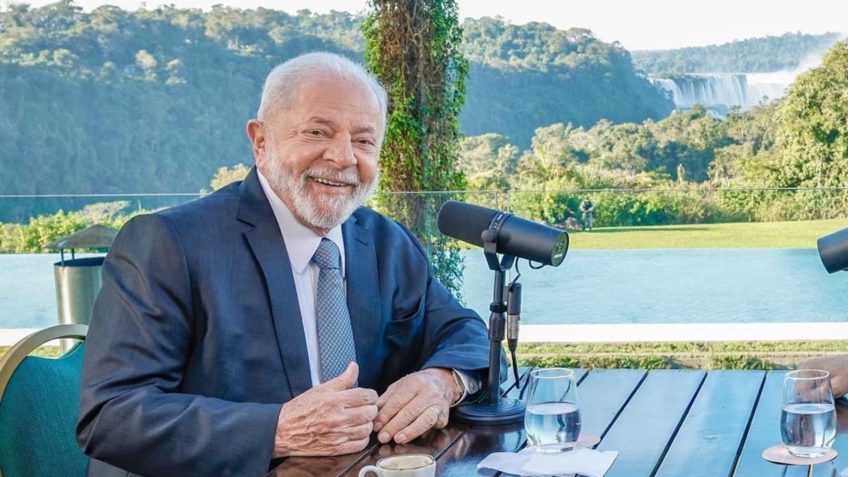 Lula afirma que vai avaliar contratações de servidores no INSS