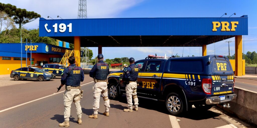 Requisitos para PRF: Torne-se um Policial Rodoviário Federal!