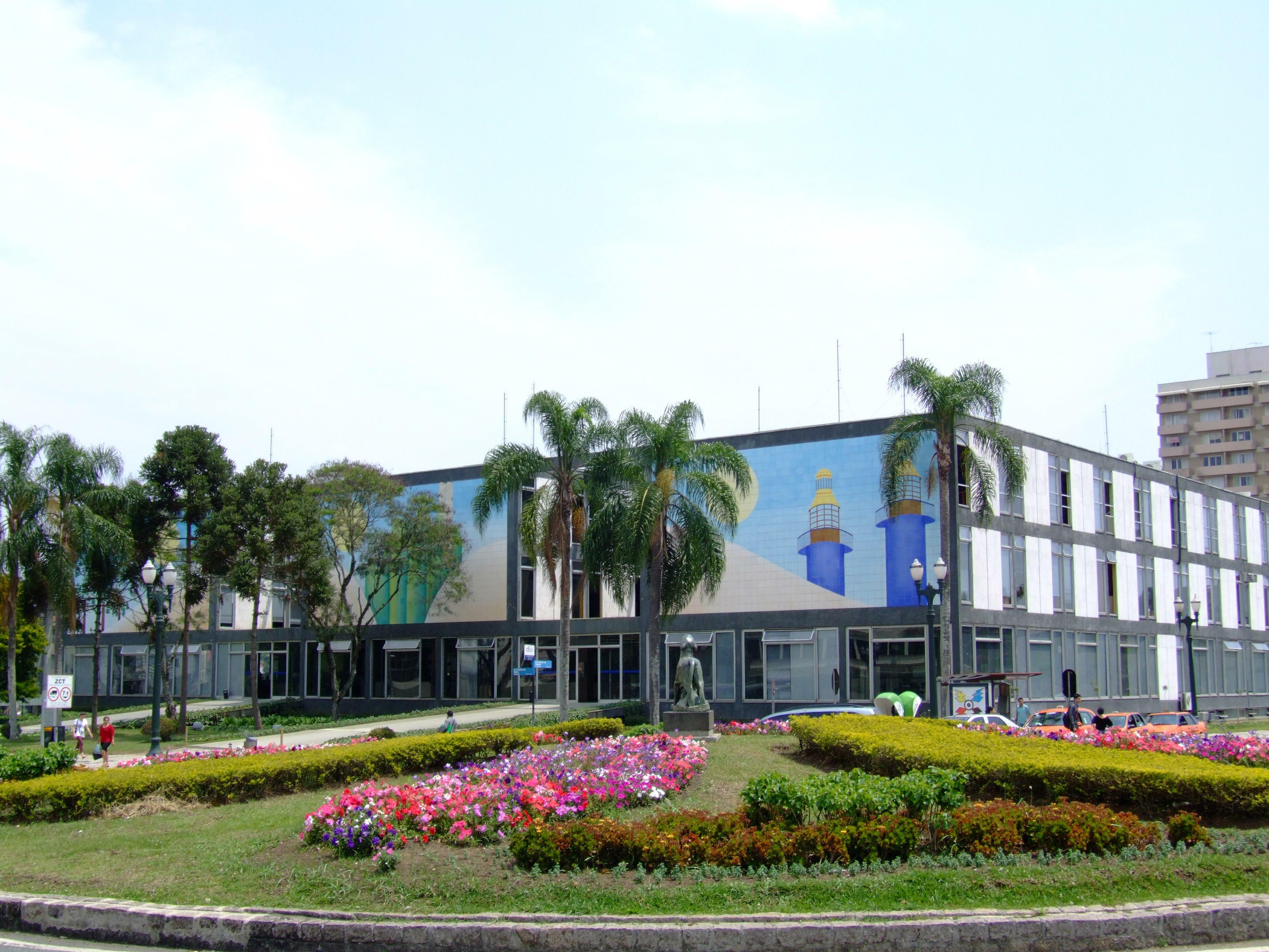 EXCLUSIVO! Edital do concurso de Curitiba até março!