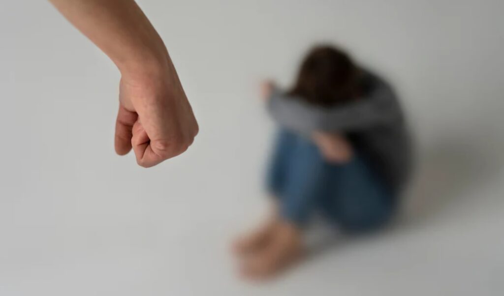 Redação sobre violência contra a mulher.